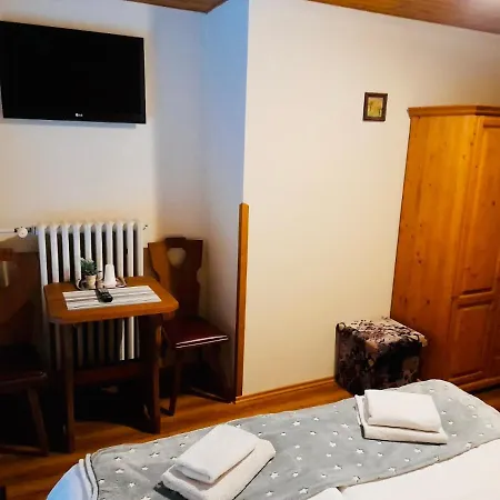 Casa de hóspedes Restaurant A Pod Draci Skalou