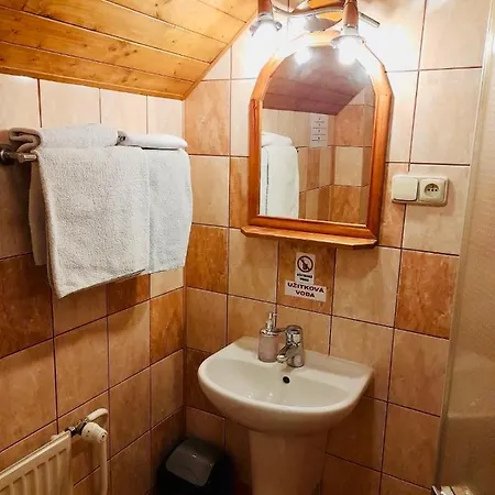 Casa de hóspedes Restaurant A Pod Draci Skalou