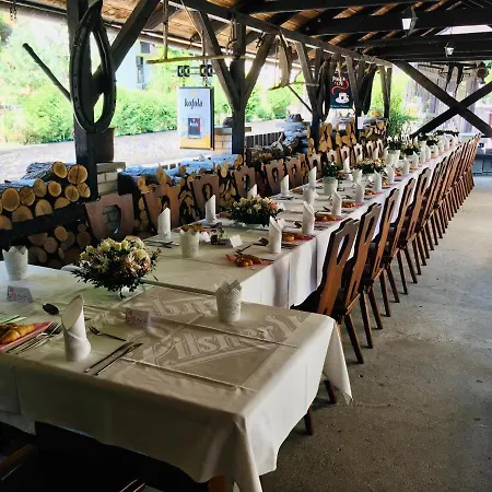 Casa de hóspedes Restaurant A Pod Draci Skalou Karlštejn