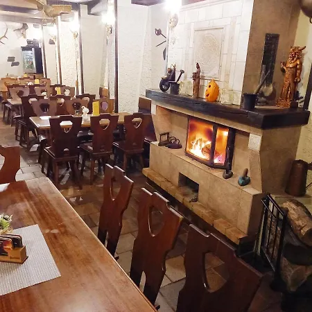 Restaurant A Pod Draci Skalou Karlštejn