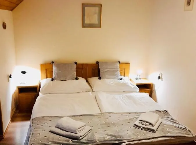 Restaurant A Pod Draci Skalou Guest house