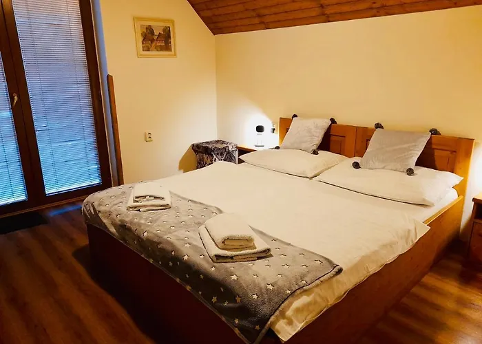 Restaurant A Pod Draci Skalou Guest house Karlstejn