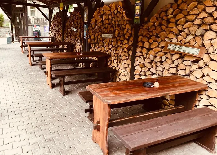 Guest house Restaurant A Pod Draci Skalou