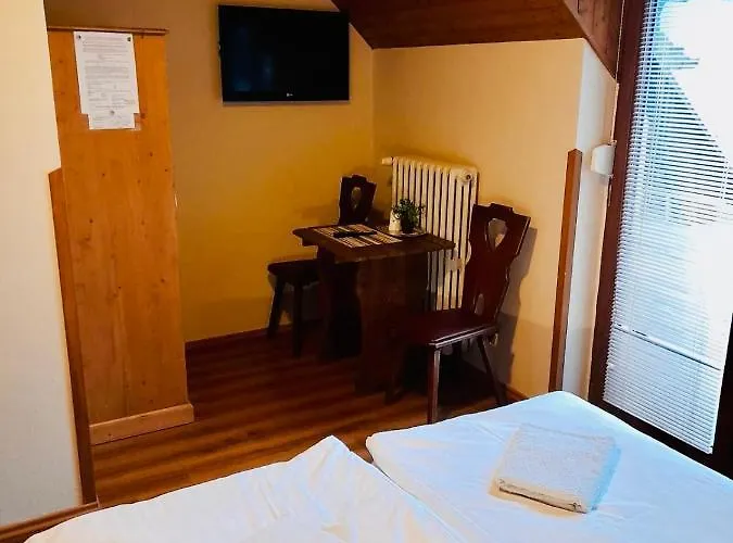 Restaurant A Pod Draci Skalou Guest house Karlstejn